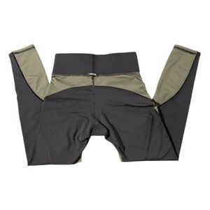 Womens Michi Axial Legging Olive/Black